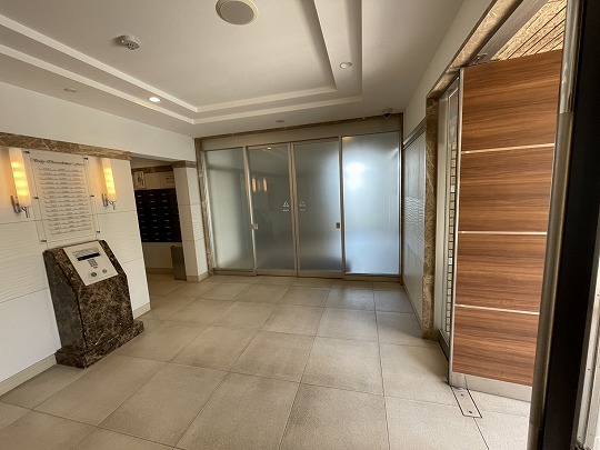 ウェルディ大原駅前フェリス エントランス 