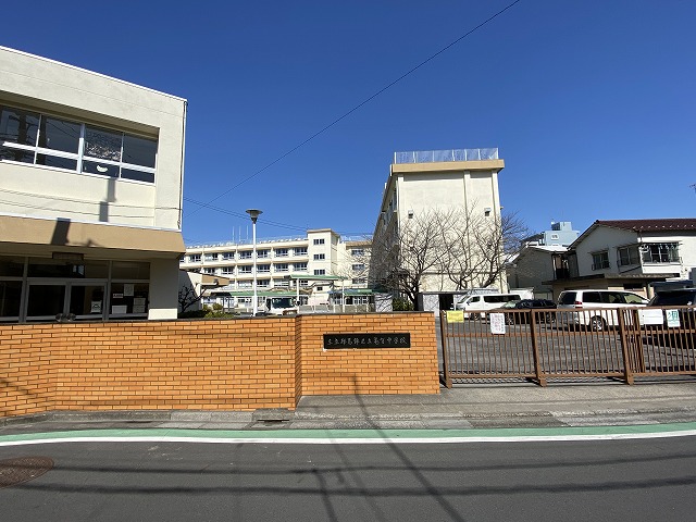 葛飾区立亀有中学校