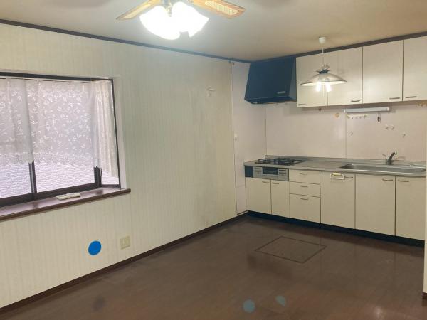 川口市芝富士1丁目　中古戸建 リビング 