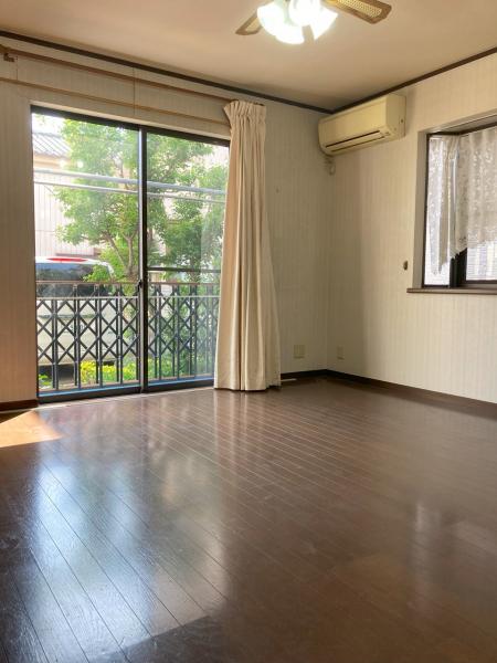川口市芝富士1丁目　中古戸建 リビング 