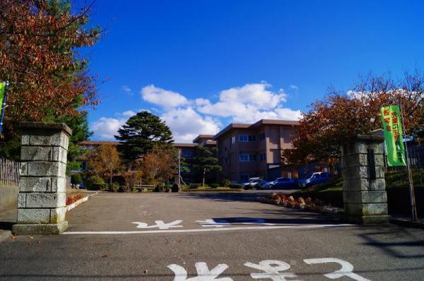 酒田市立琢成小学校