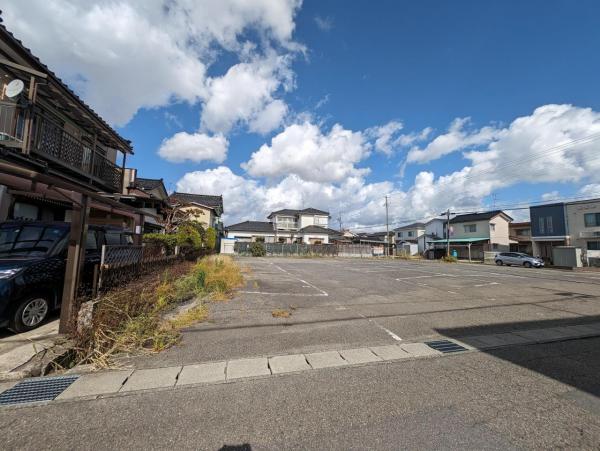  酒田市東中の口町9地内 JR羽越本線酒田駅 1,960万円