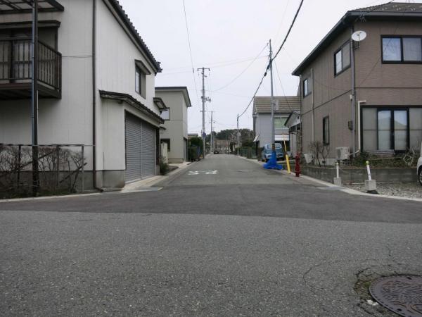 酒田市住吉町　売土地【更地渡し】 前面道路含む現地写真 