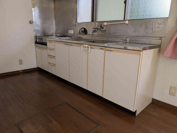 鶴岡市大半田　中古住宅 キッチン 
