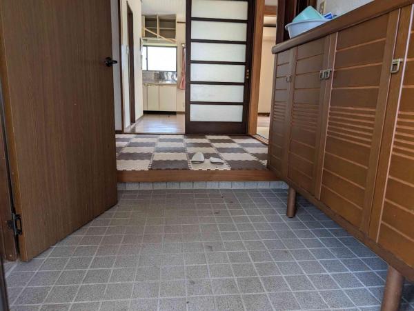 鶴岡市大半田　中古住宅 玄関 