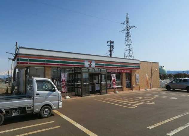 セブン-イレブン 庄内余目月屋敷店