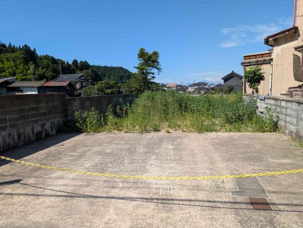 土地 鶴岡市湯田川字湯元100-3 JR羽越本線羽前大山駅 160万円