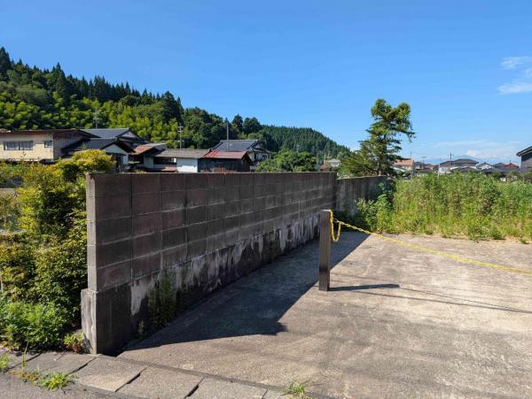 土地 鶴岡市湯田川字湯元100-3 JR羽越本線羽前大山駅 160万円