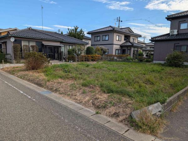 土地 酒田市こあら２丁目17-13 JR羽越本線酒田駅 835万円