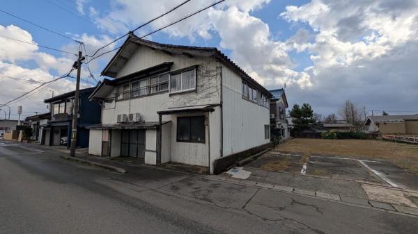 土地 鶴岡市宝町 JR羽越本線鶴岡駅 650万円