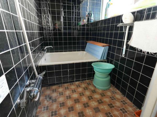 酒田市字新町　中古住宅　【現況渡し】 浴室 