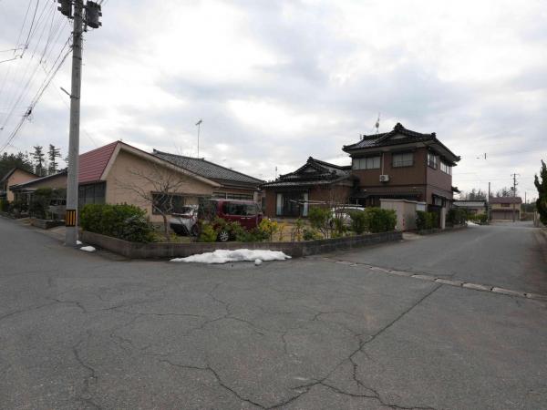 遊佐町菅里字菅野　中古住宅 現地外観写真 