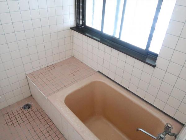 酒田市光ヶ丘二丁目　中古住宅 浴室 
