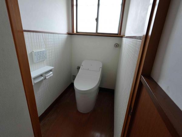酒田市光ヶ丘二丁目　中古住宅 トイレ 