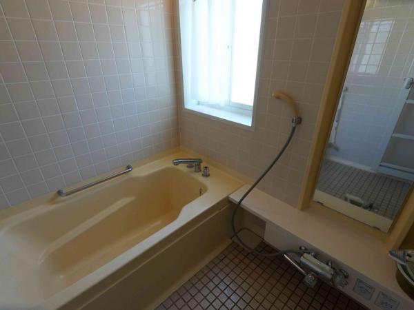 遊佐町菅里字菅野　中古住宅 浴室 