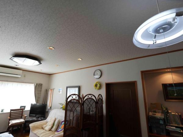 遊佐町菅里字菅野　中古住宅 リビング 