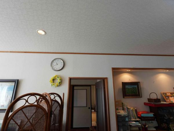 遊佐町菅里字菅野　中古住宅 リビング 