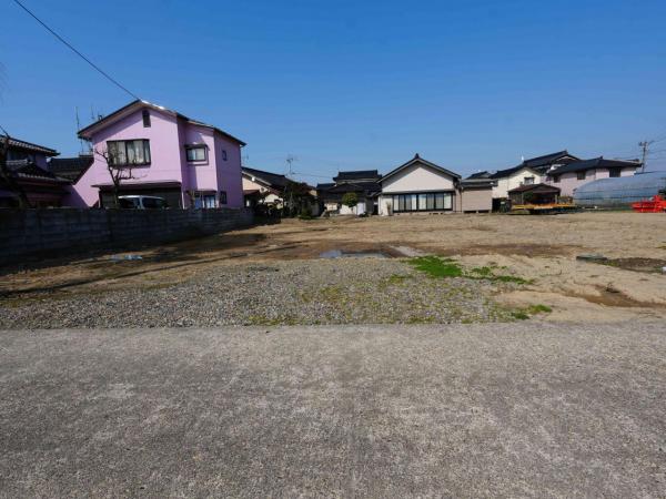 土地 東田川郡庄内町余目字上朝丸28 JR羽越本線余目駅 280万円