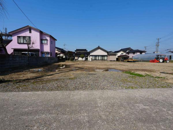 土地 東田川郡庄内町余目字上朝丸28 JR羽越本線余目駅 280万円