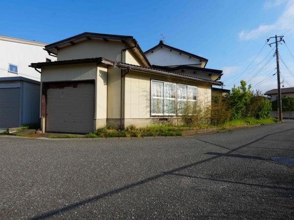  山形県酒田市東泉町３丁目6-5 JR羽越本線酒田駅 800万円
