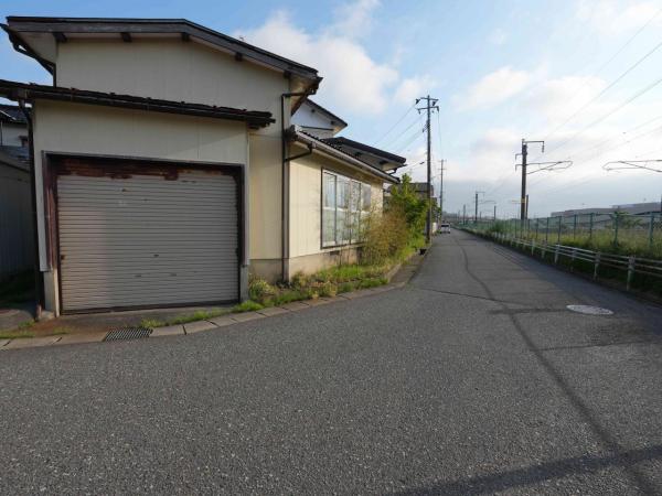  山形県酒田市東泉町３丁目6-5 JR羽越本線酒田駅 800万円