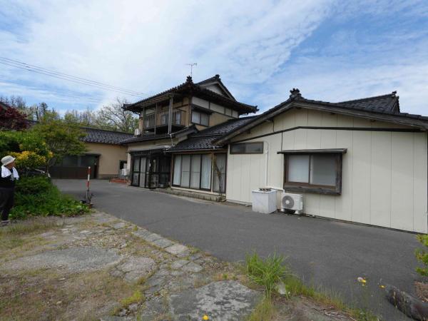 中古戸建 酒田市宮野浦３丁目17-35 JR羽越本線酒田駅 800万円