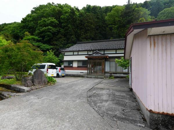 中古戸建 酒田市新出字佐渡46 JR羽越本線遊佐駅 220万円