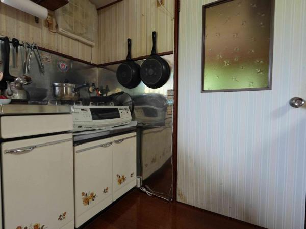酒田市　新出　中古住宅　 キッチン 