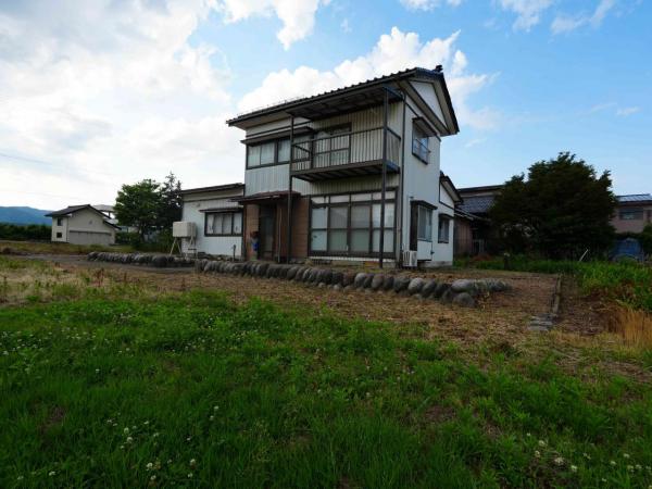 中古戸建 鶴岡市板井川字片茎260 JR羽越本線鶴岡駅 220万円