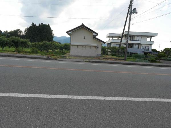 中古戸建 鶴岡市板井川字片茎260 JR羽越本線鶴岡駅 220万円