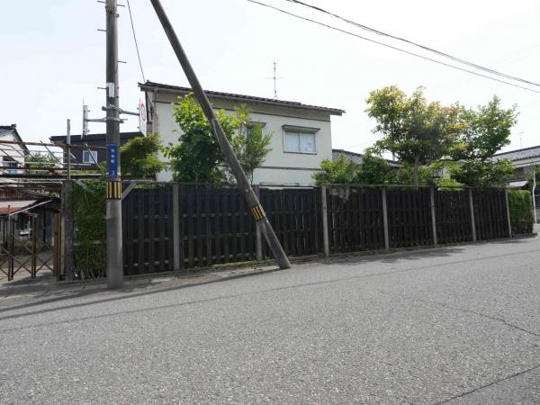 酒田市住吉町　売土地【更地渡し】 前面道路含む現地写真 