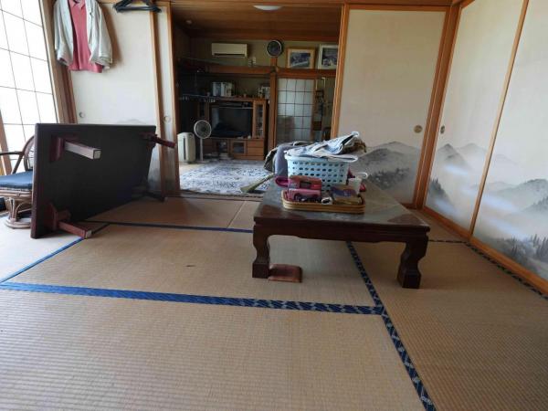 戸沢村　古口　中古住宅　 リビング以外の居室 