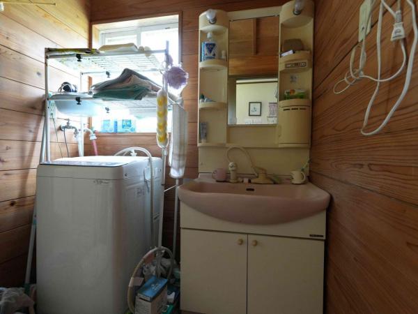 戸沢村　古口　中古住宅　 洗面台・洗面所 