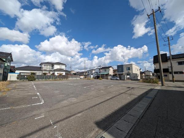  酒田市東中の口町9地内 JR羽越本線酒田駅 740万円