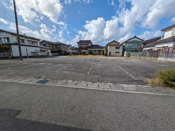  酒田市東中の口町9地内 JR羽越本線酒田駅 740万円