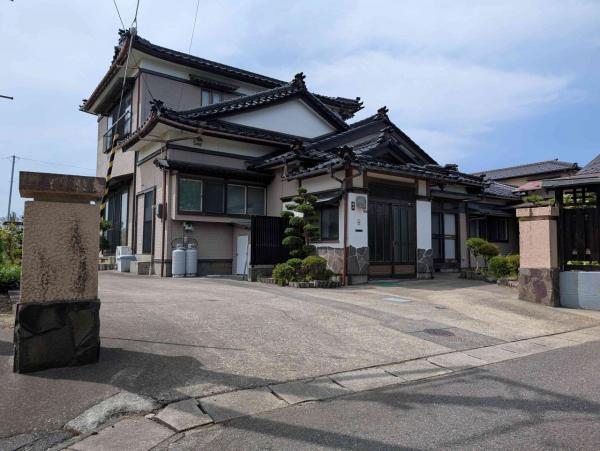 中古戸建 酒田市古湊町2-36 JR羽越本線酒田駅 550万円