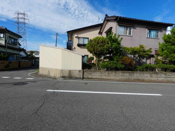 土地 山形県酒田市新橋２丁目4-23 JR羽越本線酒田駅 700万円