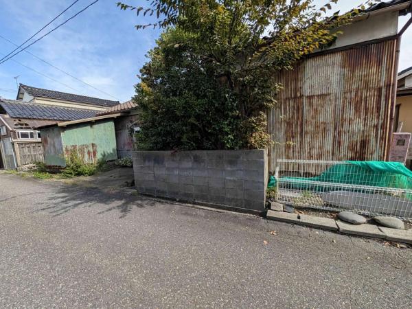土地 酒田市亀ケ崎１丁目5-10 JR羽越本線酒田駅 550万円