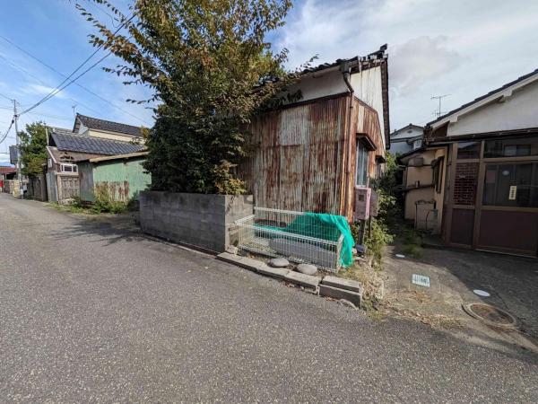 土地 酒田市亀ケ崎１丁目5-10 JR羽越本線酒田駅 550万円
