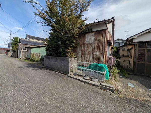 土地 酒田市亀ケ崎１丁目5-10 JR羽越本線酒田駅 550万円