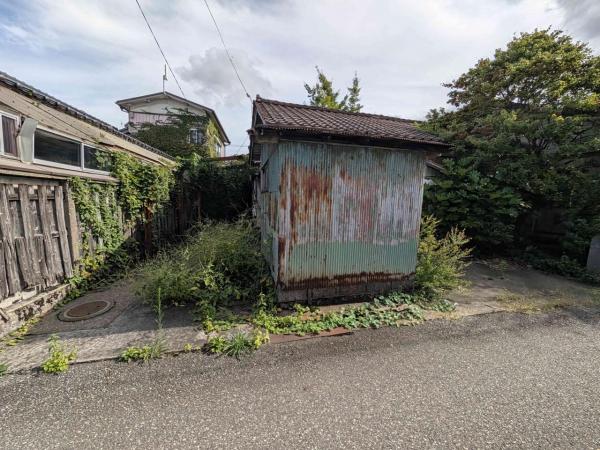 土地 酒田市亀ケ崎１丁目5-10 JR羽越本線酒田駅 550万円