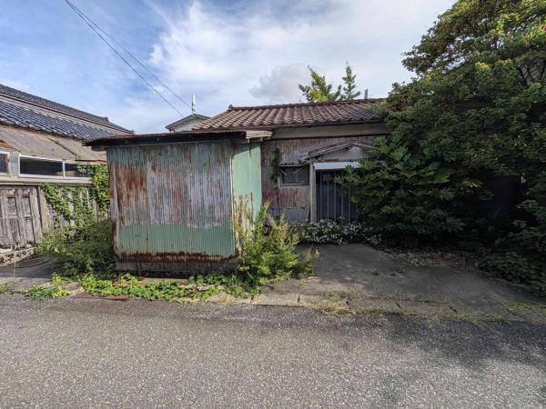 土地 酒田市亀ケ崎１丁目5-10 JR羽越本線酒田駅 550万円