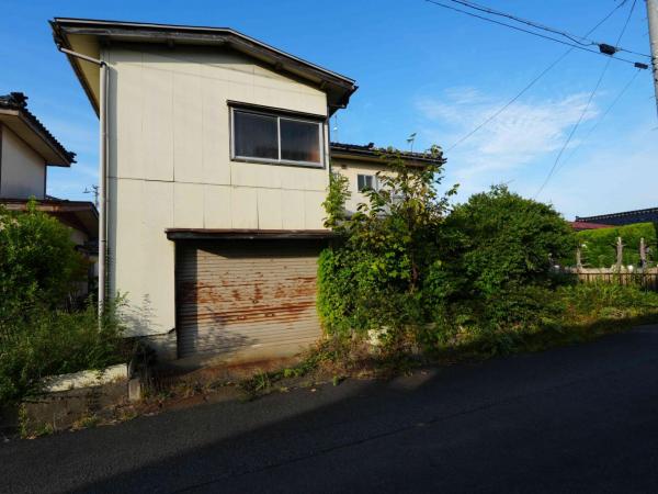  山形県酒田市若宮町１丁目13-8 JR羽越本線酒田駅 370万円