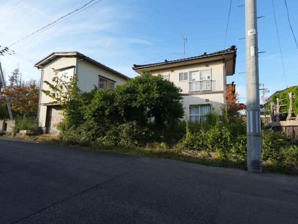  山形県酒田市若宮町１丁目13-8 JR羽越本線酒田駅 370万円