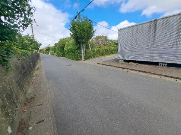 旭市ロ　土地 前面道路含む現地写真 