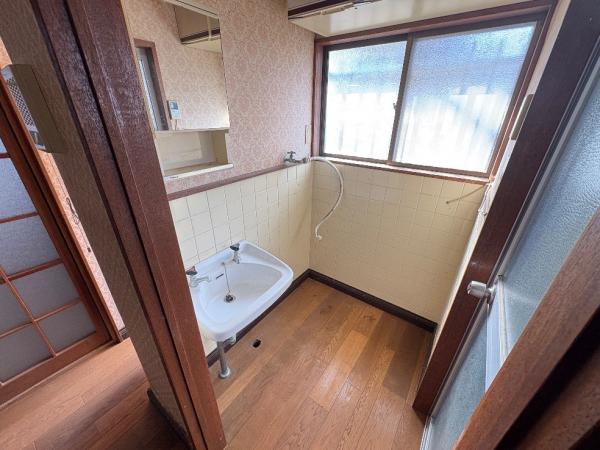 銚子市栄町4丁目　中古戸建 洗面台・洗面所 
