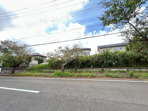 銚子市豊里台2丁目　土地 前面道路含む現地写真 