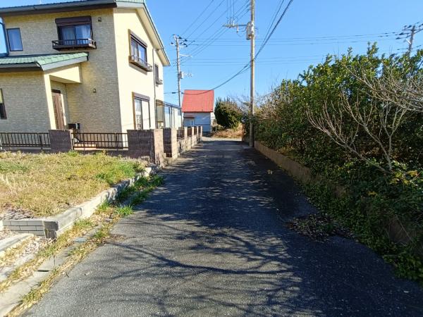 旭市野中　土地 前面道路含む現地写真 