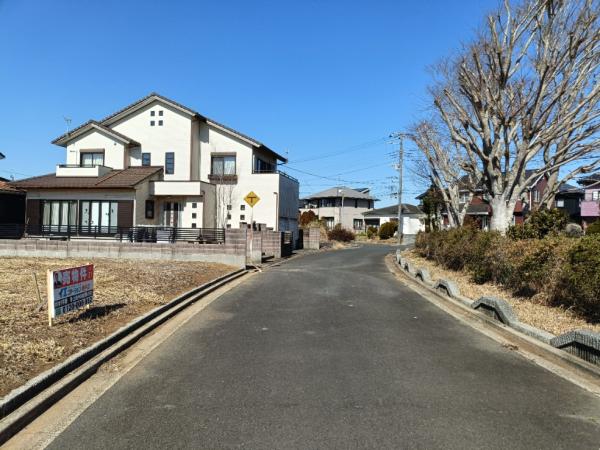銚子市豊里台3丁目　土地 前面道路含む現地写真 