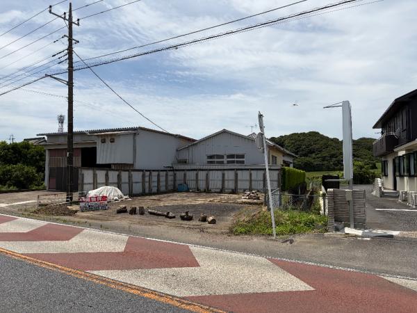 香取郡東庄町新宿　土地 前面道路含む現地写真 